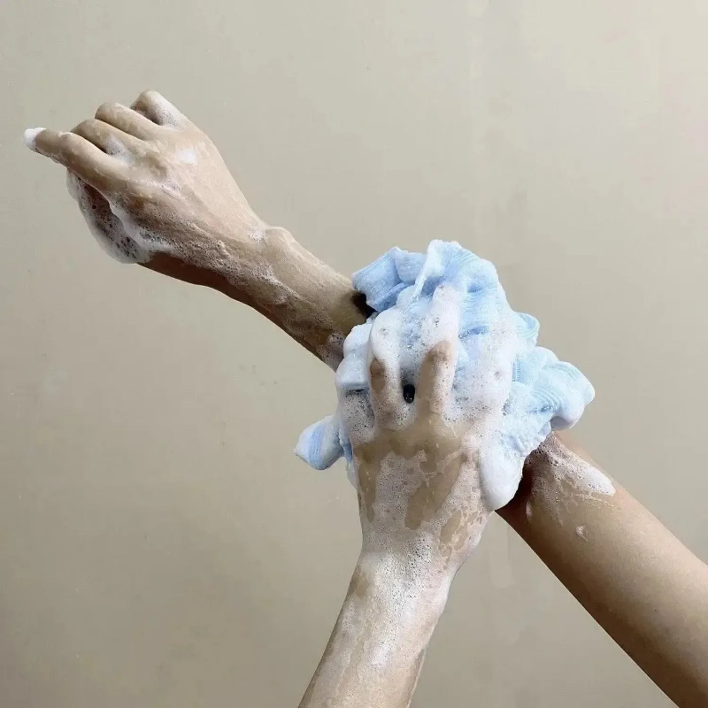 Japanese Exfoliating Bath Towel Ultra-Long Shower Scrubber for Back Antibacterial Foam Washcloth Multi-Use for Shower Skincare