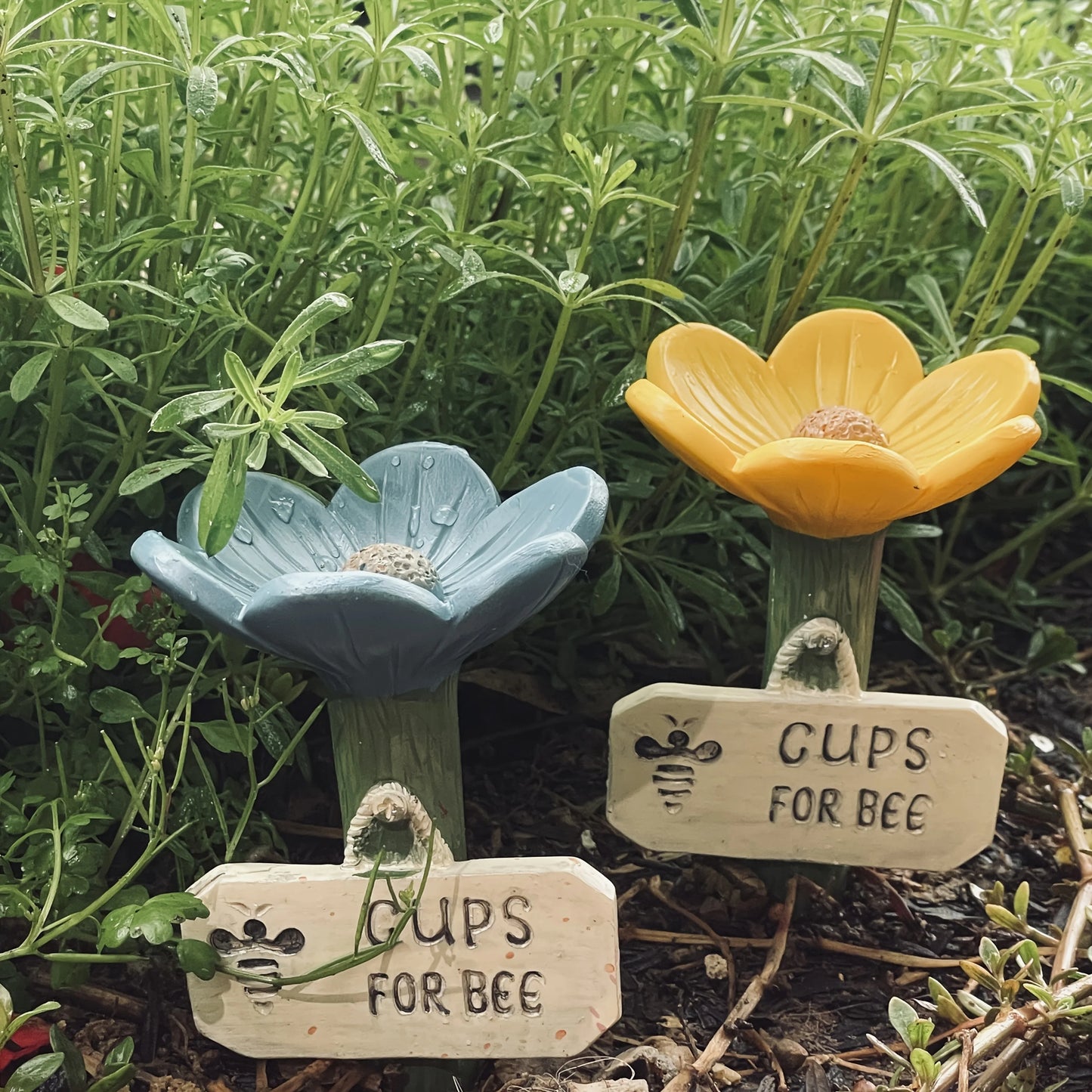 Bee Watering Cup Bee Watering Station,Bee Garden,Outdoor Butterfly Feeder,Insect Watering Bee Ladder,Outdoor Yard Decoration