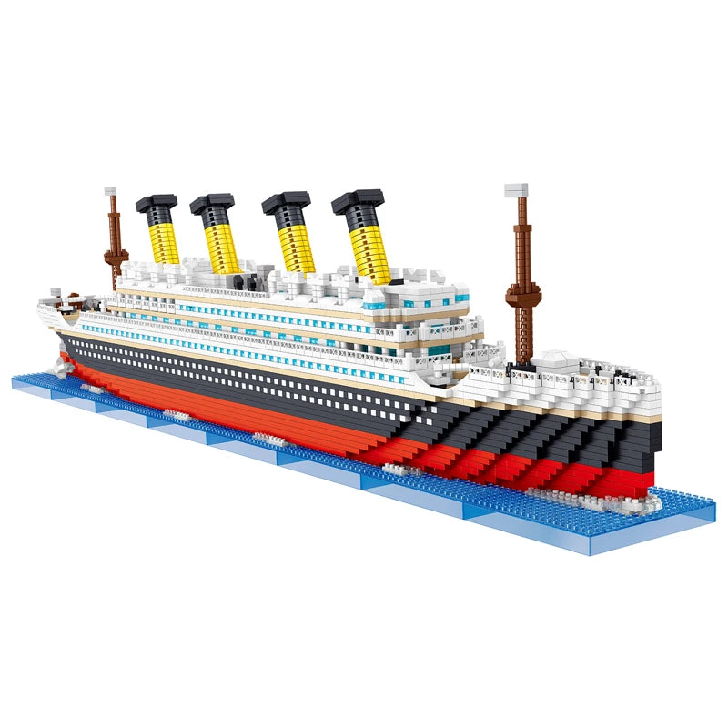 4404PCS Titanic Building Blocks Cruise Ship Mini Assemble Bricks Model DIY Toys Kits Desktop Decoration Holiday Gifts For Adult