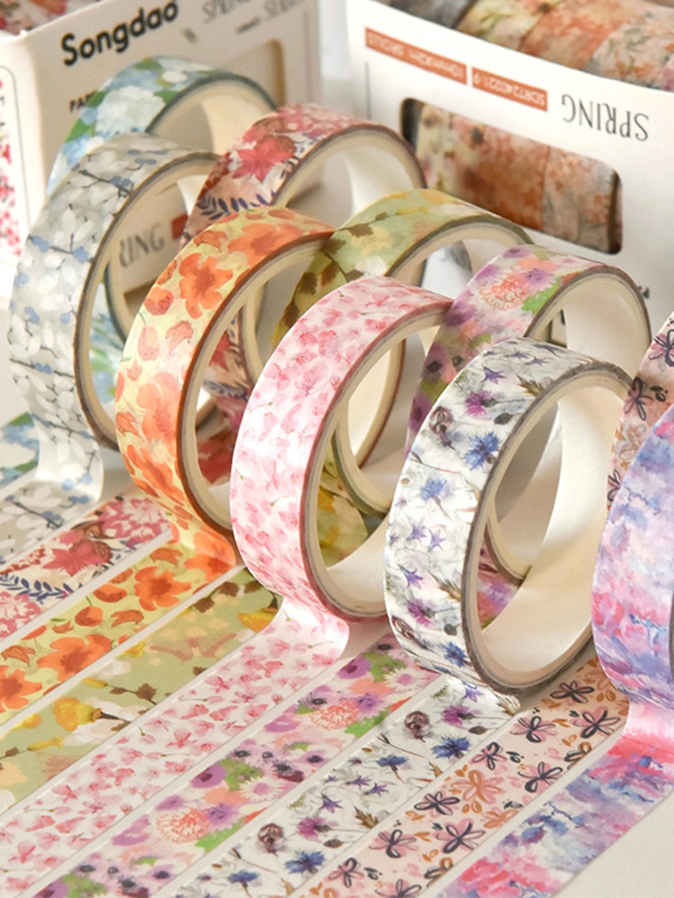 5 rolls of boxed romantic flower handbook tape, cute DIY fresh decorative washi tape for students, a must-have gift for students