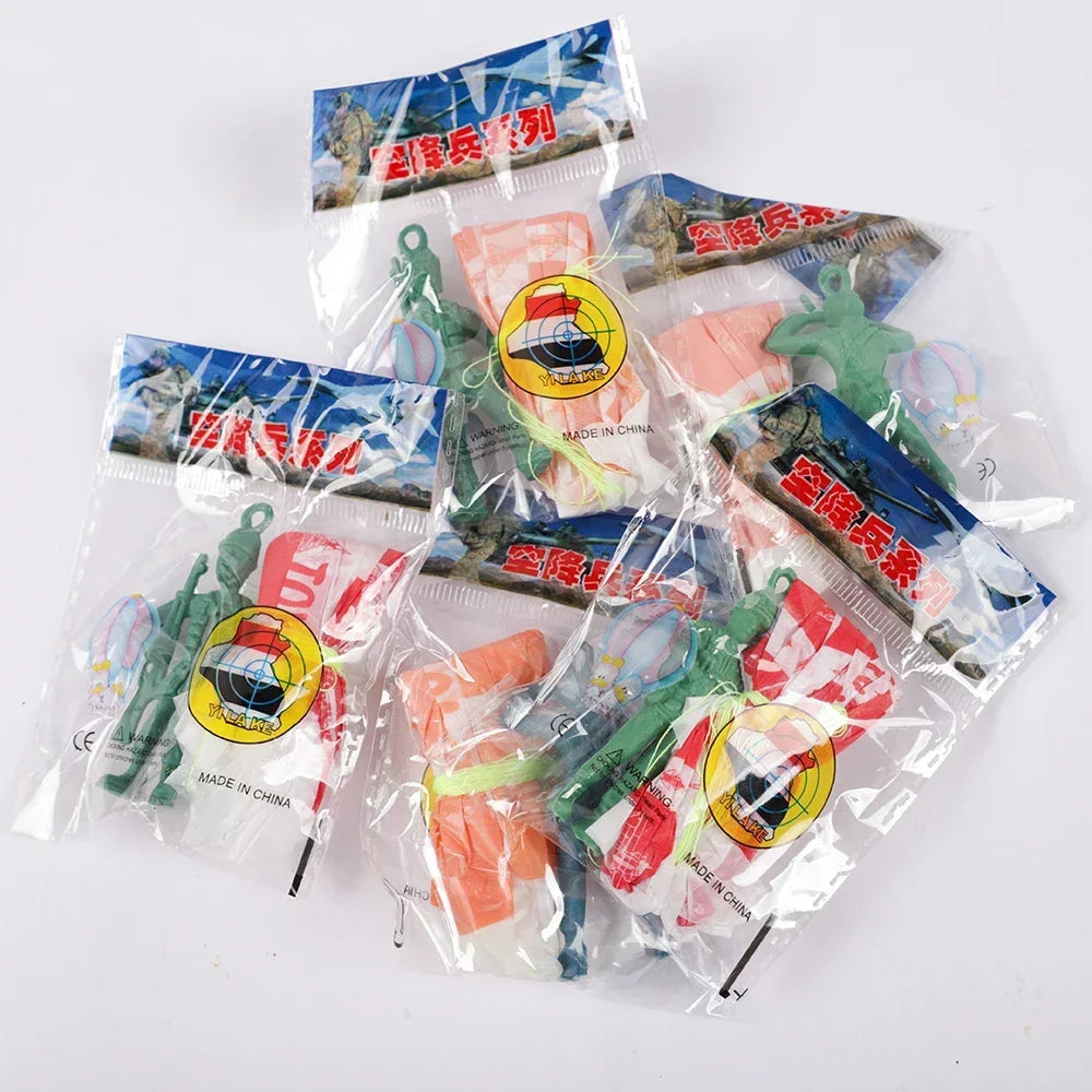 15Pcs Funny Mini Hand Throwing Soldiers Parachute Outdoor Flying Toys for Kids Birthday Party Favors Goodie Bag Pinata Fillers