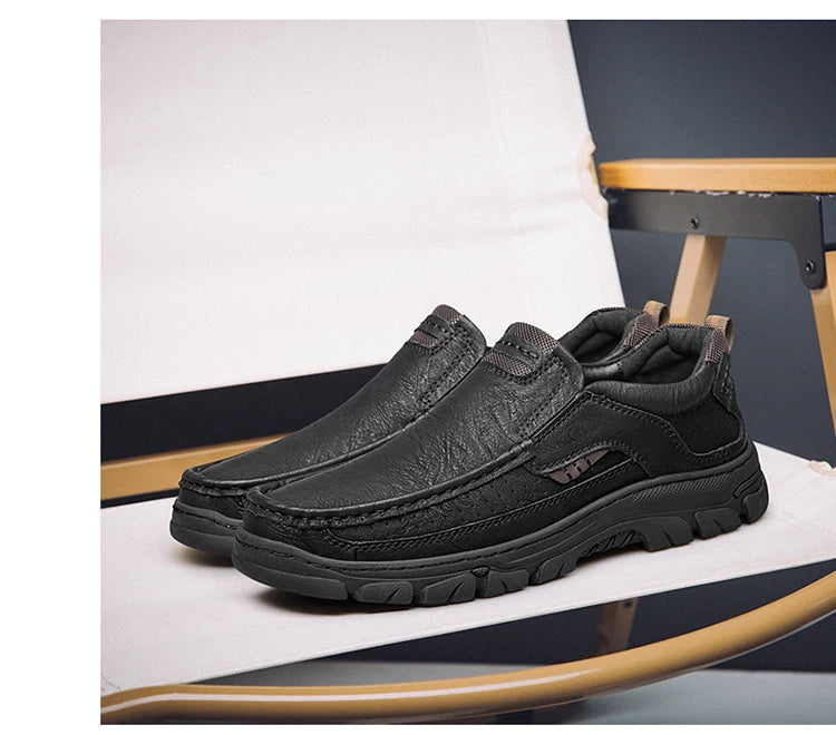 CLOHOOMen's Casual Loafers Handmade Breathable Leather Shoes with Thick Rubber Sole Comfortable Footwear Classic Hand Sewn Seams