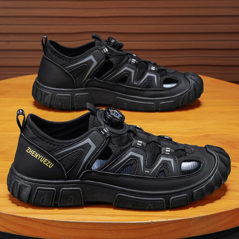 Outdoor River Tracing Shoes for Men, Hollow Breathable Anti-Smash Toe Protection Sandals, Non-Slip and Wear-Resistant, Summer Water Sports and Leisure Shoes