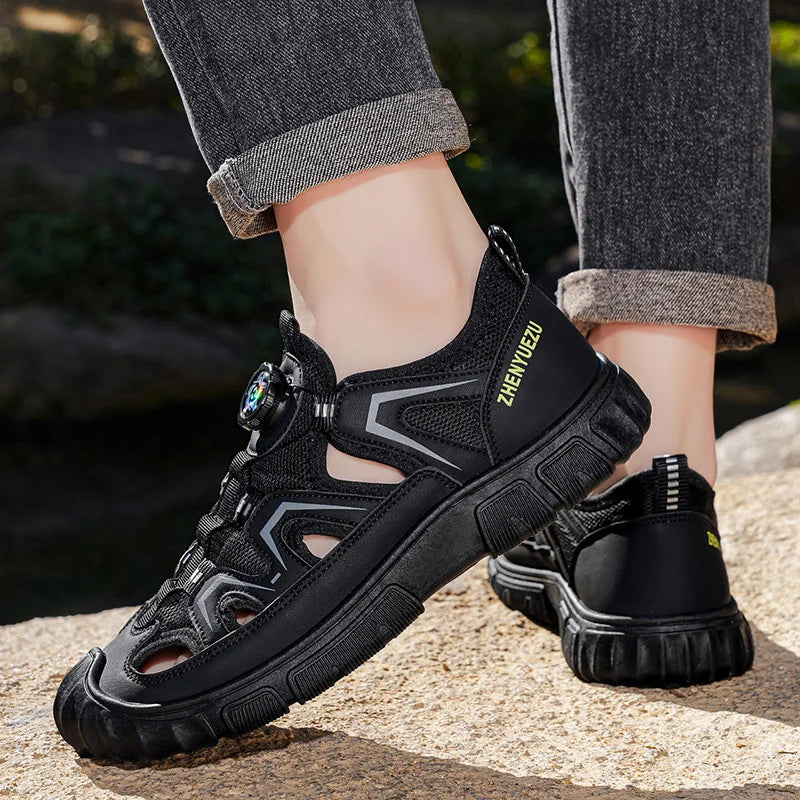 Outdoor River Tracing Shoes for Men, Hollow Breathable Anti-Smash Toe Protection Sandals, Non-Slip and Wear-Resistant, Summer Water Sports and Leisure Shoes