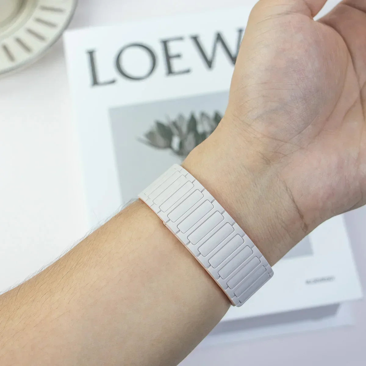 Magnetic Band for Apple Watch Ultra 3 49mm 46mm 42mm 45mm 44mm 40mm 41mm Silicone Strap iWatch Series 11 10 9 8 7 6 SE Bracelet