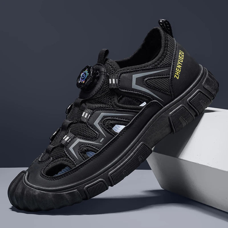 Outdoor River Tracing Shoes for Men, Hollow Breathable Anti-Smash Toe Protection Sandals, Non-Slip and Wear-Resistant, Summer Water Sports and Leisure Shoes
