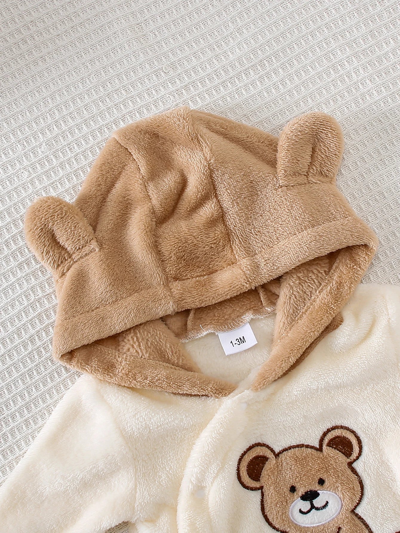 Autumn Winter Baby Bear Onesie with Hat Soft Plush Fabric Warm Cute Heated Footed Suit with Head Protection Bear Ear Design Infa