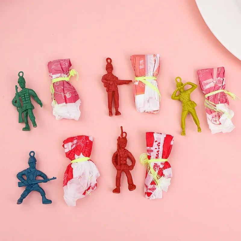 15Pcs Funny Mini Hand Throwing Soldiers Parachute Outdoor Flying Toys for Kids Birthday Party Favors Goodie Bag Pinata Fillers