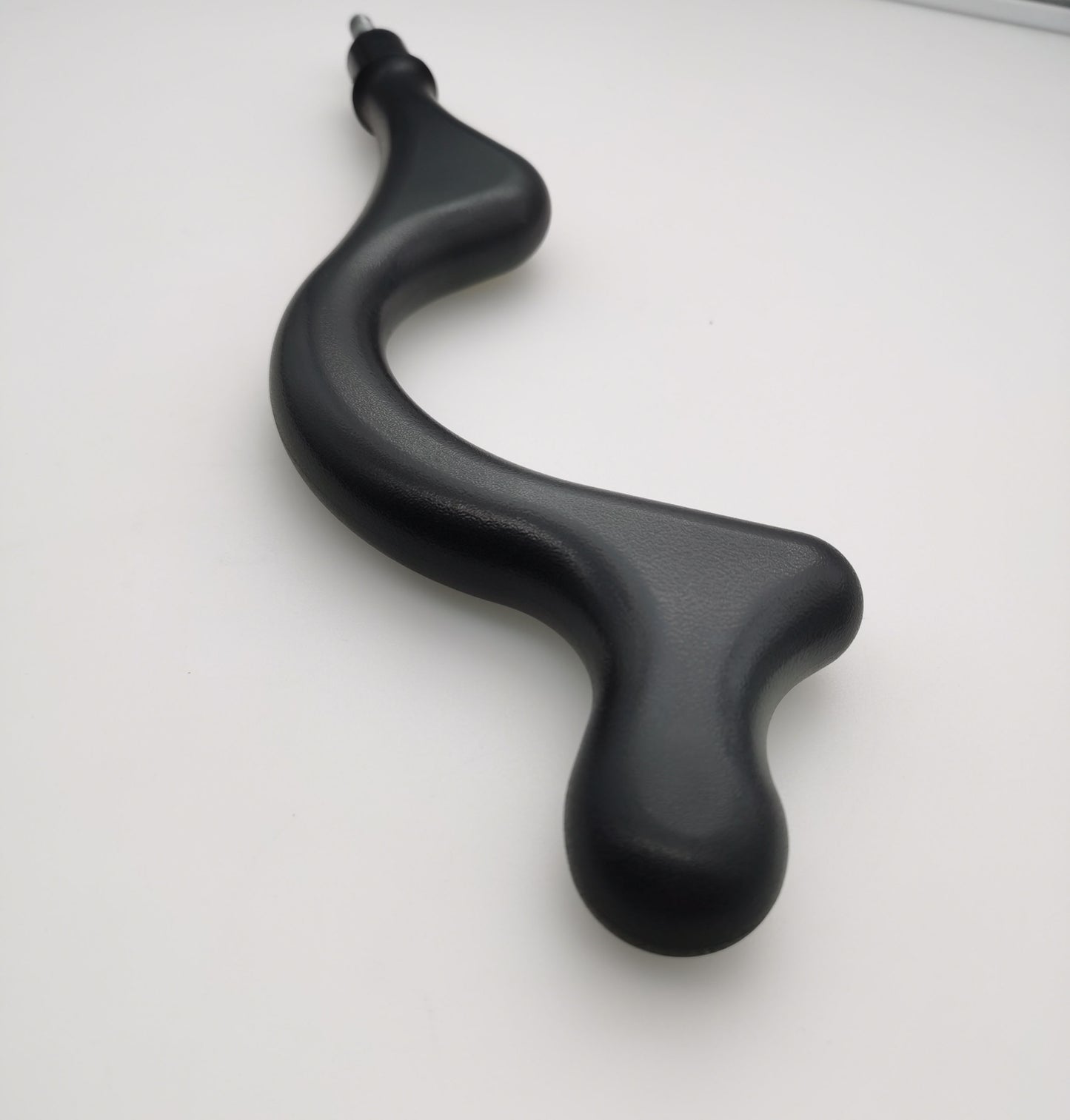 Good Posture Cane is a great replacement for conventional canes