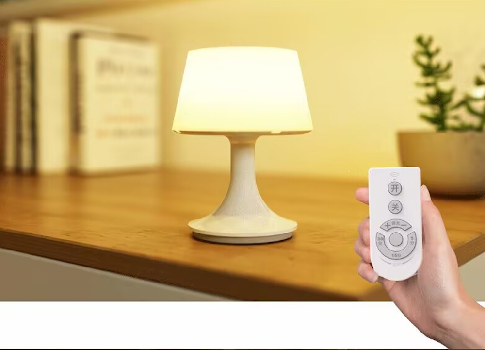 Table Lamp with Remote