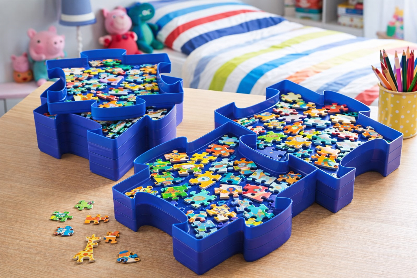 Set of 6 Stackable Trays Blue