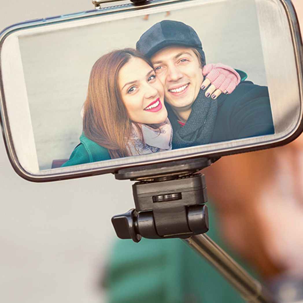 Aquarius Selfie Stick with Video Function - Gold