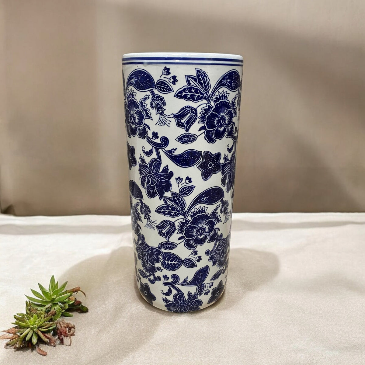AcaciaHome Durable Ceramic Round Umbrella stand–Perfect Holder for Home, Office, & Entryway - Adds a Sophisticated Touch to Living Spaces for Canes, & Walking Sticks (Round Blue & White)