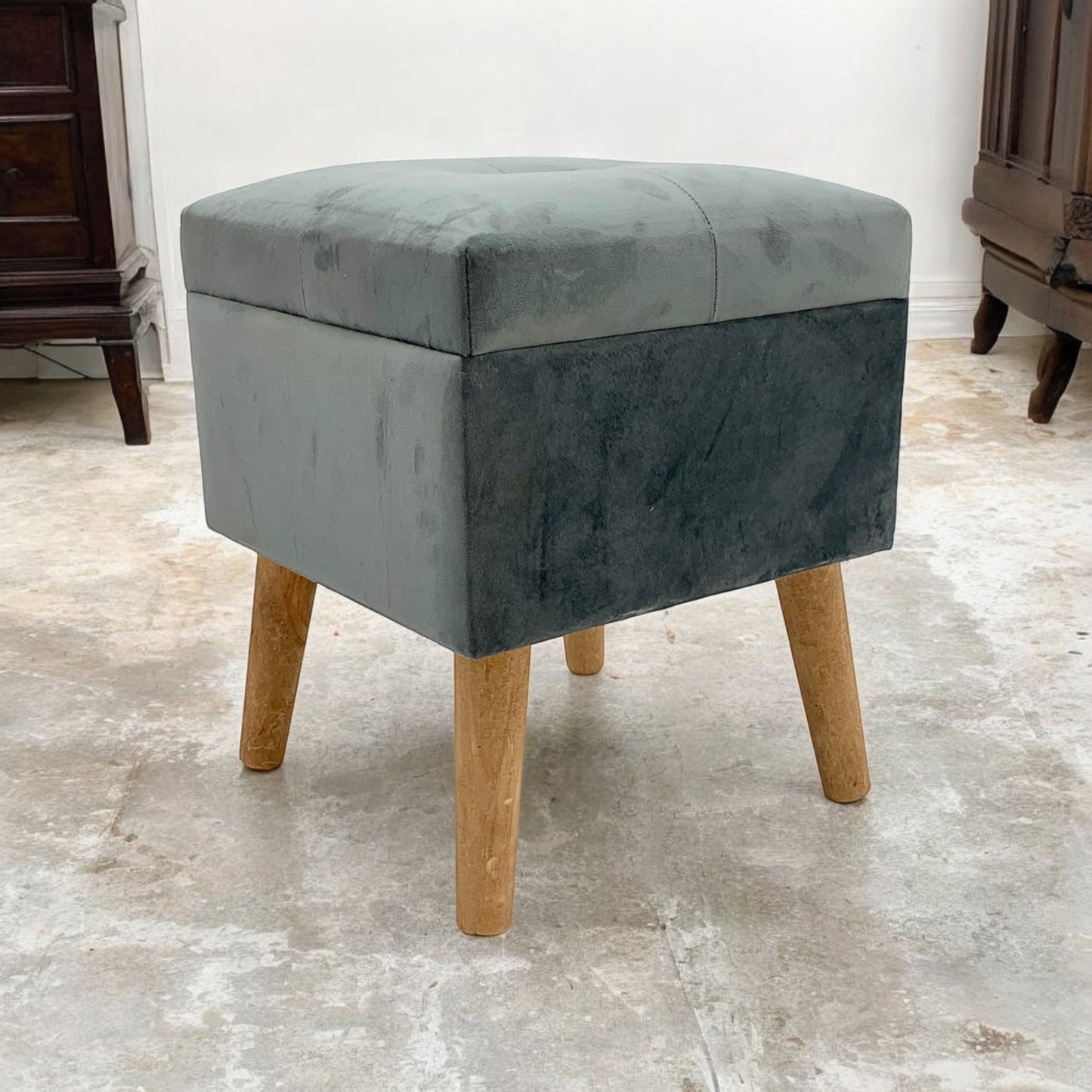 AcaciaHome Stylish & Durable Living Velvet Ottoman Footstool with Lift-Up Storage, Square Design, Traditional Pattern, Comfortable Medium Firmness for Living Room, Office or Lounge (Grey, Square)