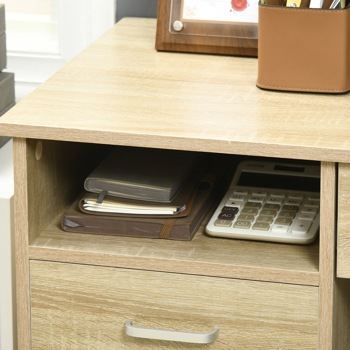 HOMCOM Computer Desk with 5 Drawers, Home Office Desk with Lockable Drawer and Storage Shelf, Study Table for Bedroom, 110 x 50 x 76 cm, Oak