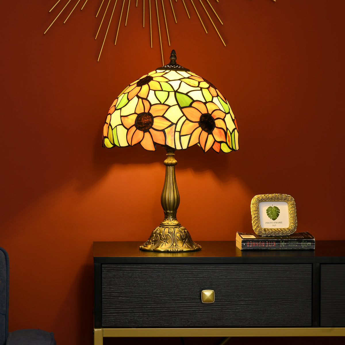 HOMCOM Tiffany Stained Glass Table Lamp, Handmade Antique Bedside Lamp for Bedroom, Living room, Home, Nightstand, Decorative Night Light, Orange Sunflower