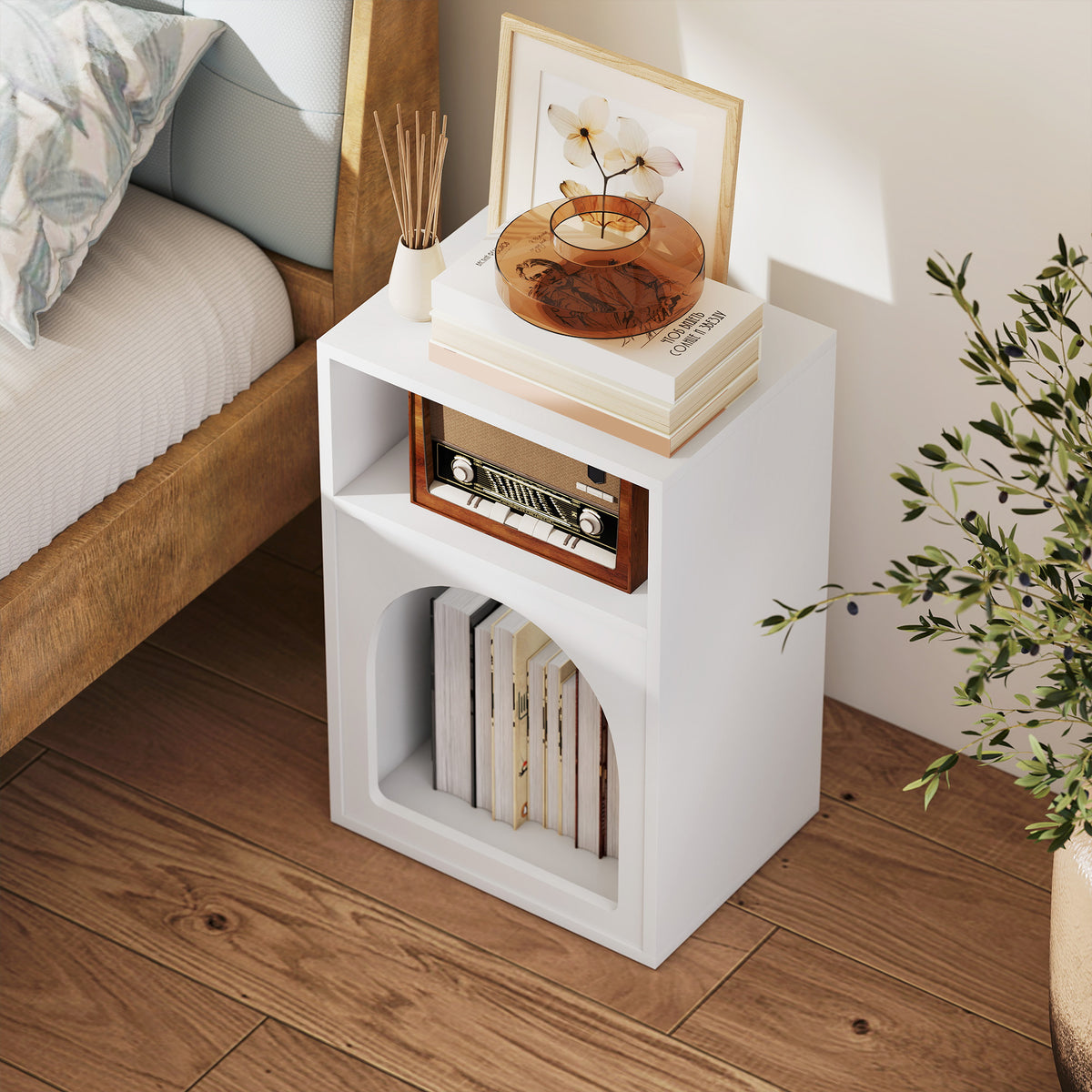HOMCOM Bedside Table with 2 Open Compartments - White